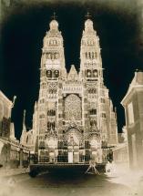 Façade ouest de la cathédrale Saint-Gatien à Tours