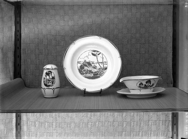 Service Faïence modèle <i>Les Provinces de France</i>