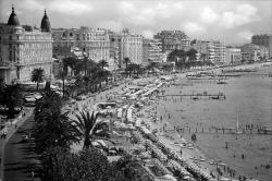 La Croisette : hôtels, plage et cabines de bains à Cannes