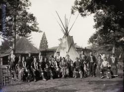 Groupe des Omaha Bonaparte Roland (1858-1924) , photographe