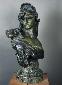 guidé par la recherche d’expressions propres à Michel-Ange et à François Rude, Rodin lui avait donné l’air vindicatif qu’il connaissait bien.