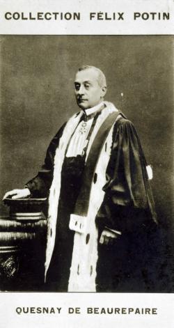 Quesnay de Beaurepaire (1838-1923) est le procureur général qui a requis contre Boulanger, Dillon et Rochefort, tous trois absents, en avril 1889 devant la Haute Cour de justice du Sénat.