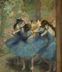 groupe de danseuses en tutu bleus