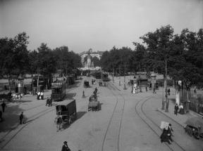 Place Carnot avec la statue de la République à Lyon