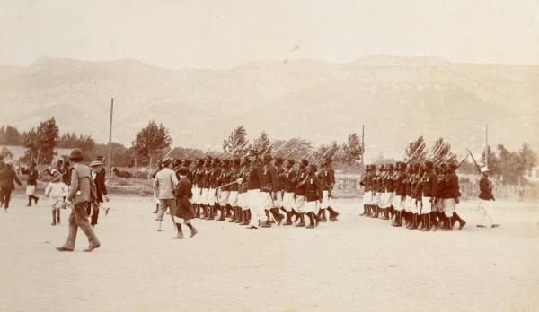 La Compagnie de tirailleurs sénégalais du capitaine Mangin en manœuvre